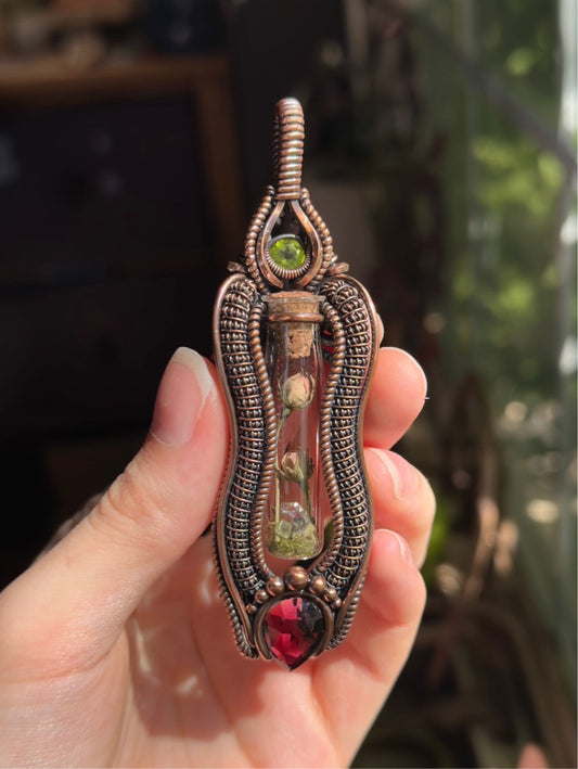 Eternal rose amulet with Garnet and Peridot