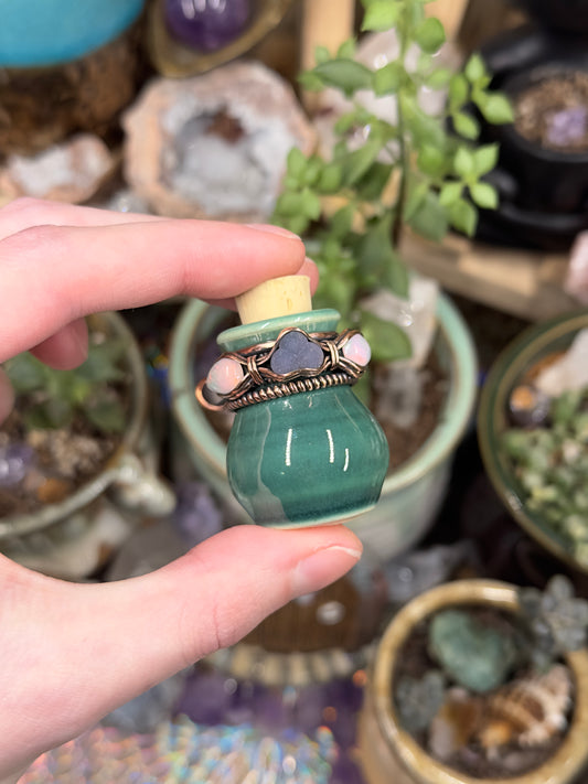 Grape Agate and Opal pottery jar