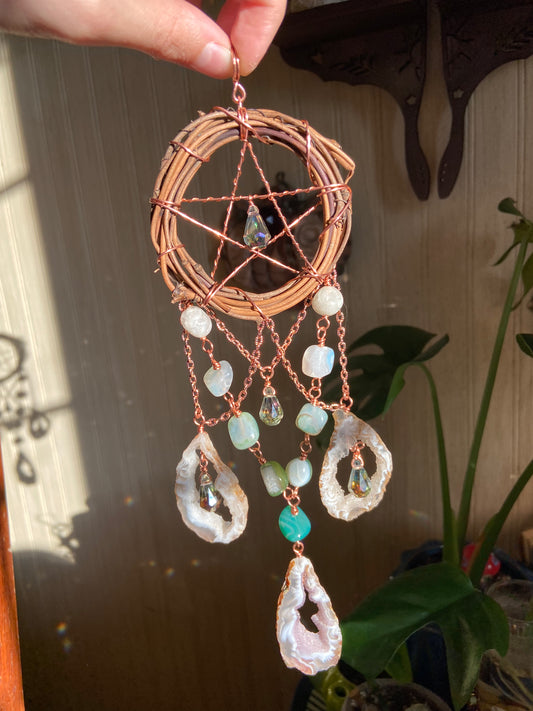 Blue/white agate pentacle sun catcher