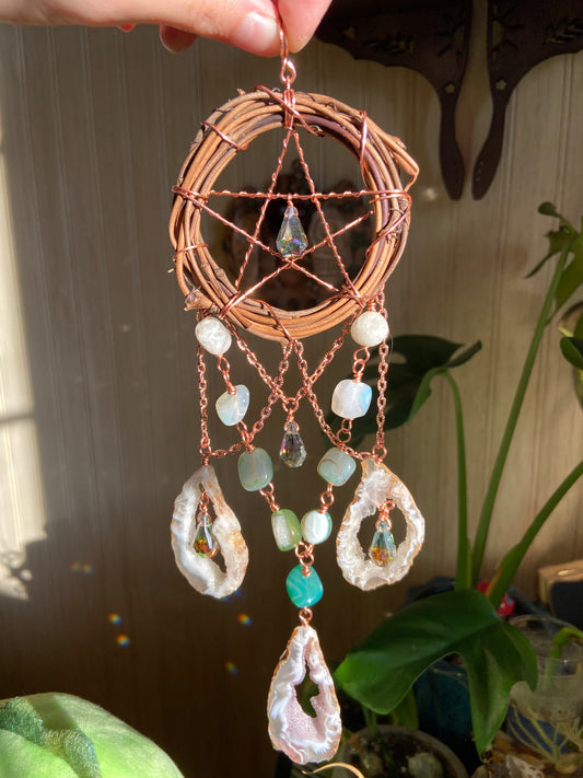 Blue/white agate pentacle sun catcher